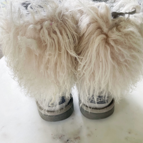 UGG Lida Boots in Seal Grey with Sheepskin and Mongolian Fur - Picture 5 of 15
